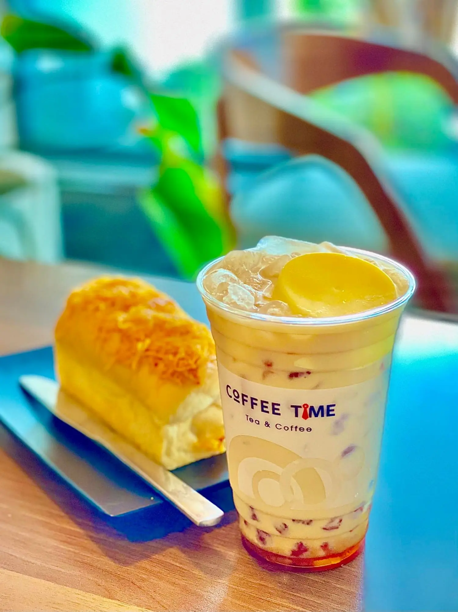 Đến Coffee Time đắm m&igrave;nh trong g&oacute;c nhỏ b&igrave;nh y&ecirc;n giữa l&ograve;ng T&acirc;y Đ&ocirc; 9