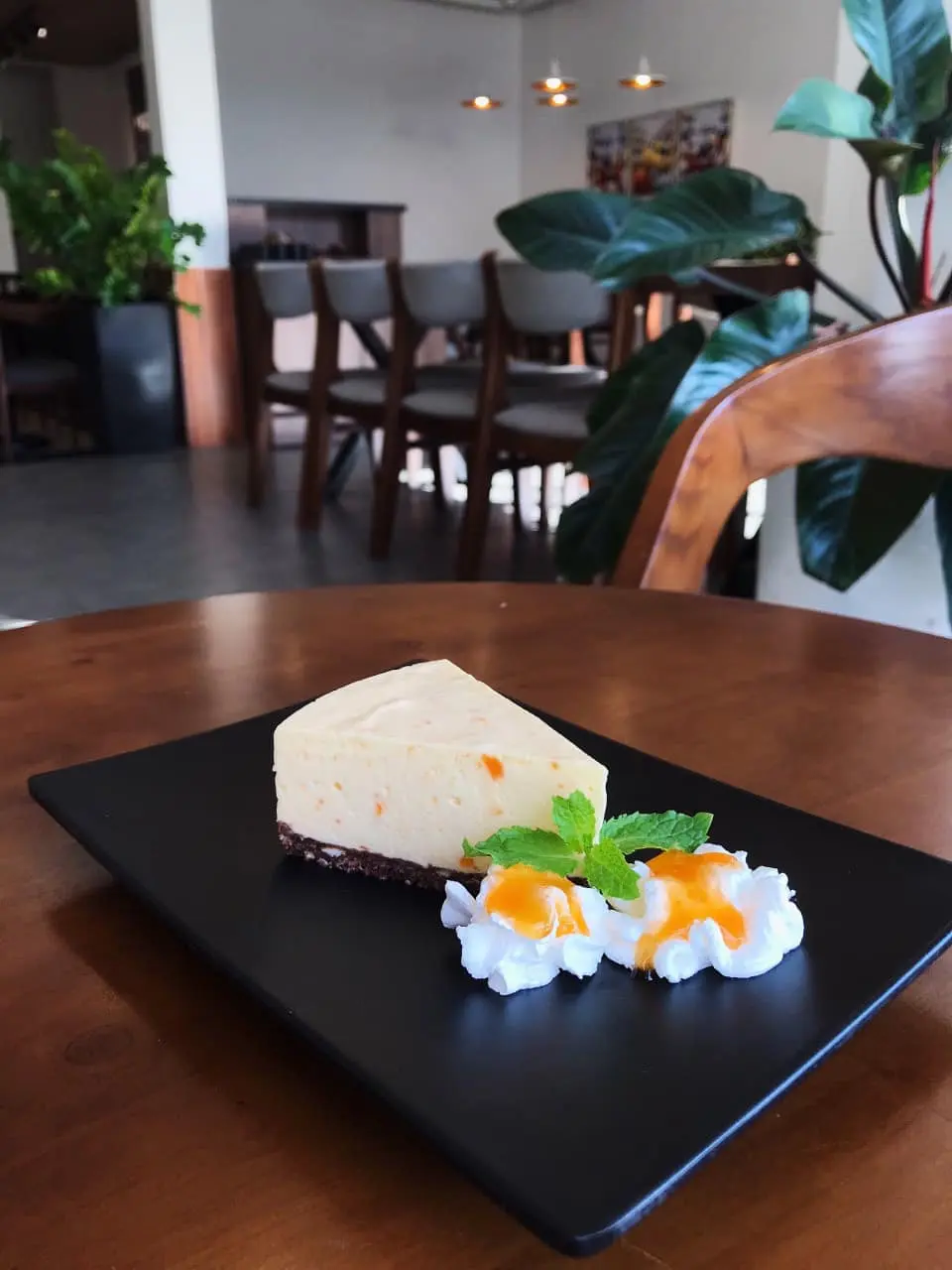 Đến Coffee Time đắm m&igrave;nh trong g&oacute;c nhỏ b&igrave;nh y&ecirc;n giữa l&ograve;ng T&acirc;y Đ&ocirc; 12