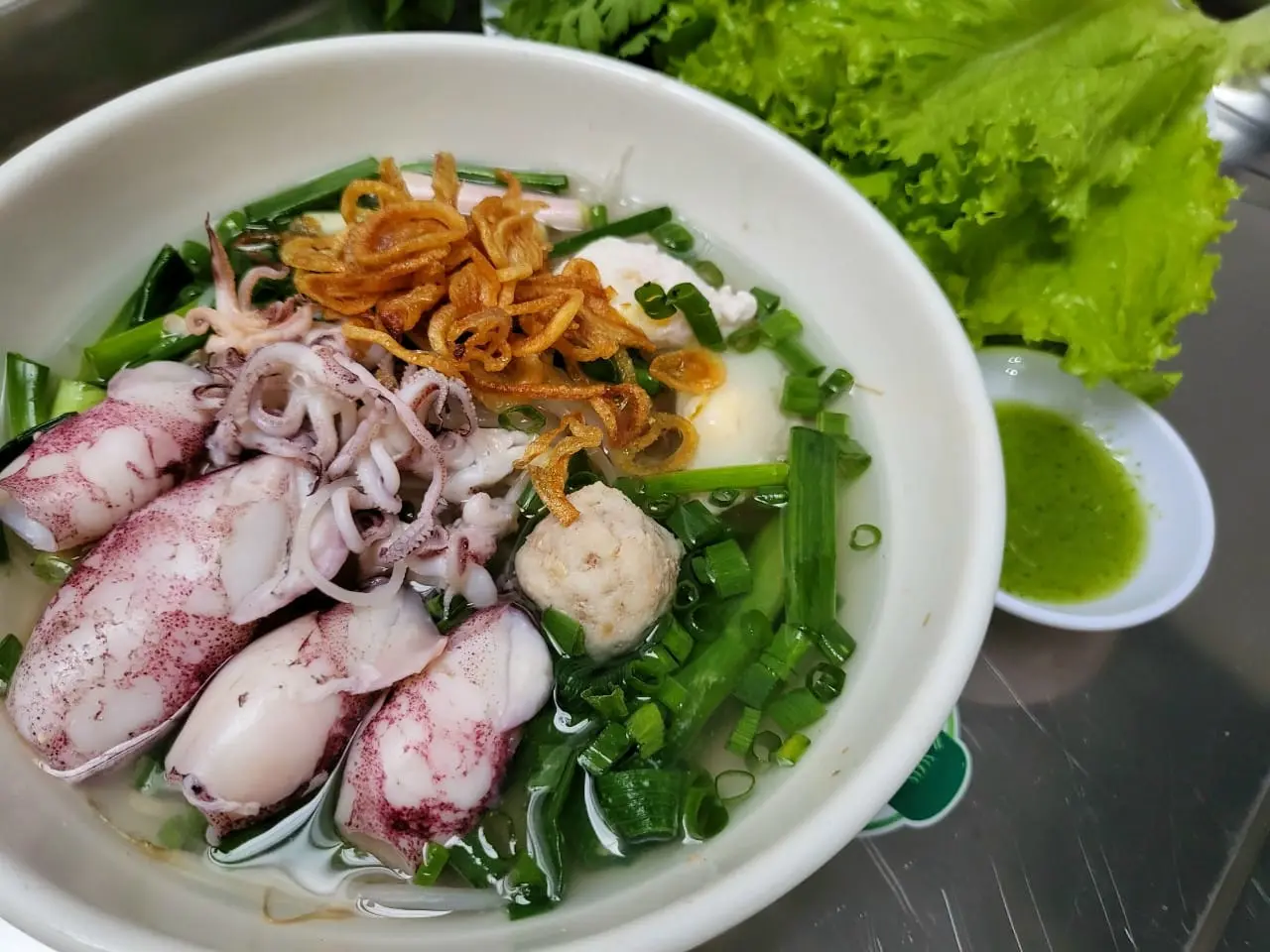 H&eacute; lộ qu&aacute;n Hủ tiếu mực Ph&uacute;c ăn l&agrave; ghiền ở Cần Thơ 7