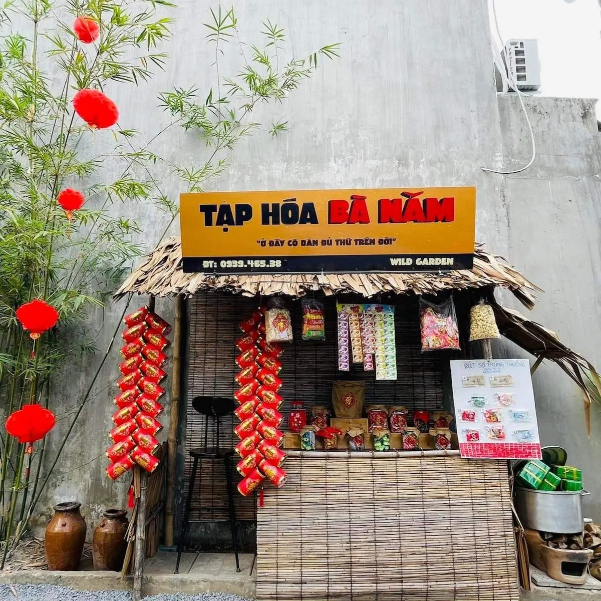 Nh&igrave;n ngắm hồ X&aacute;ng Thổi v&agrave;o một s&aacute;ng b&igrave;nh y&ecirc;n tại The Nee Kaffee 9