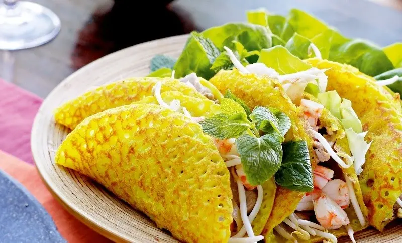 Ph&aacute; đảo thi&ecirc;n đường Ăn vặt bến Ninh Kiều nức tiếng ở Cần Thơ 5