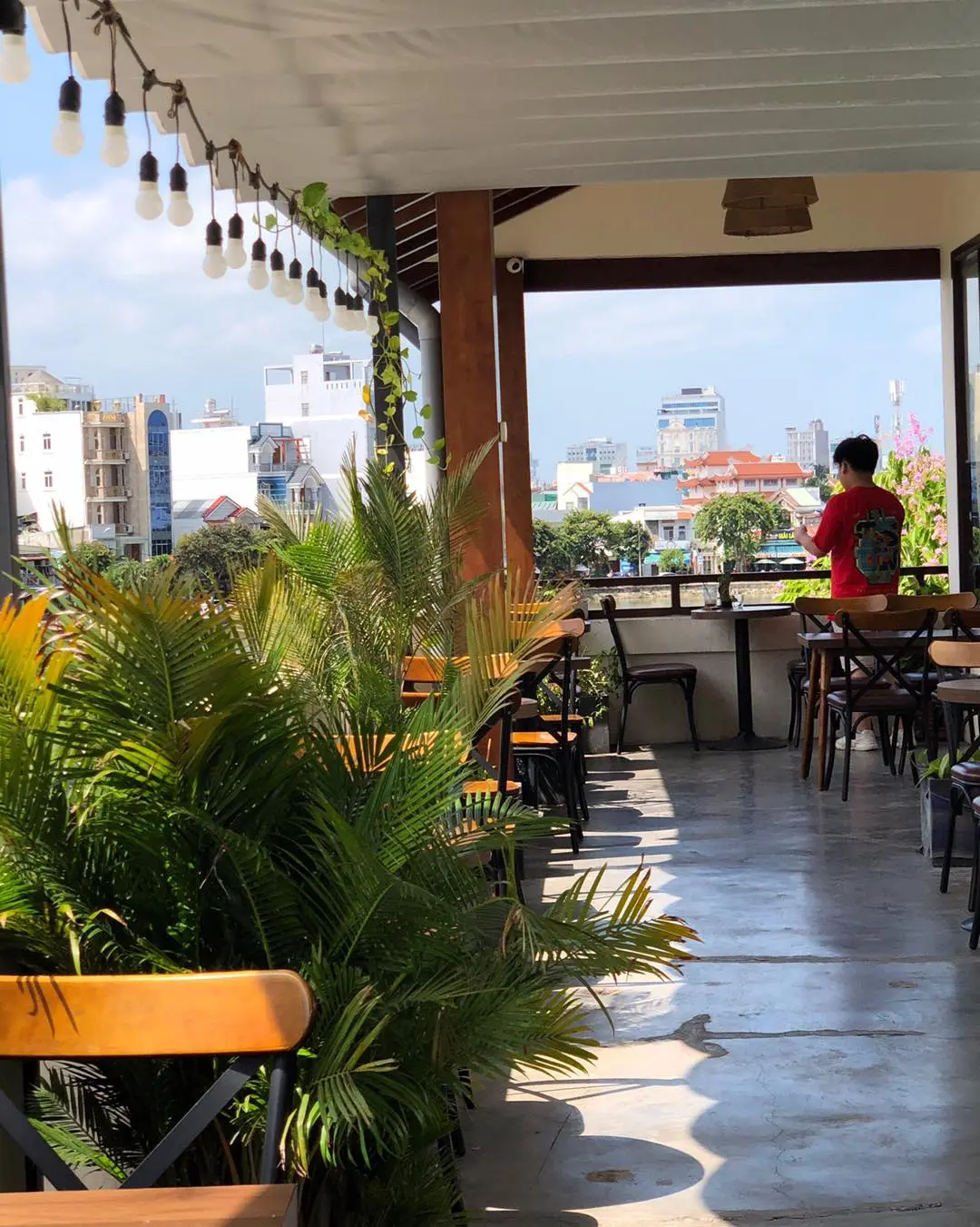 Ph&aacute;t hiện qu&aacute;n C&ocirc;ti Cafe Cần Thơ học b&agrave;i h&agrave;ng giờ cũng kh&ocirc;ng thấy ch&aacute;n 5
