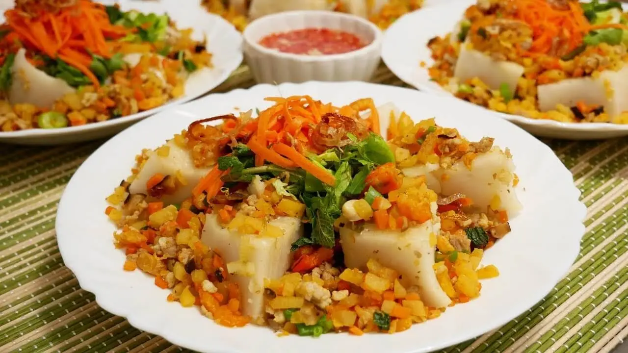 Sức h&uacute;t lạ thường với m&oacute;n B&aacute;nh đ&uacute;c mặn Cần Thơ 2