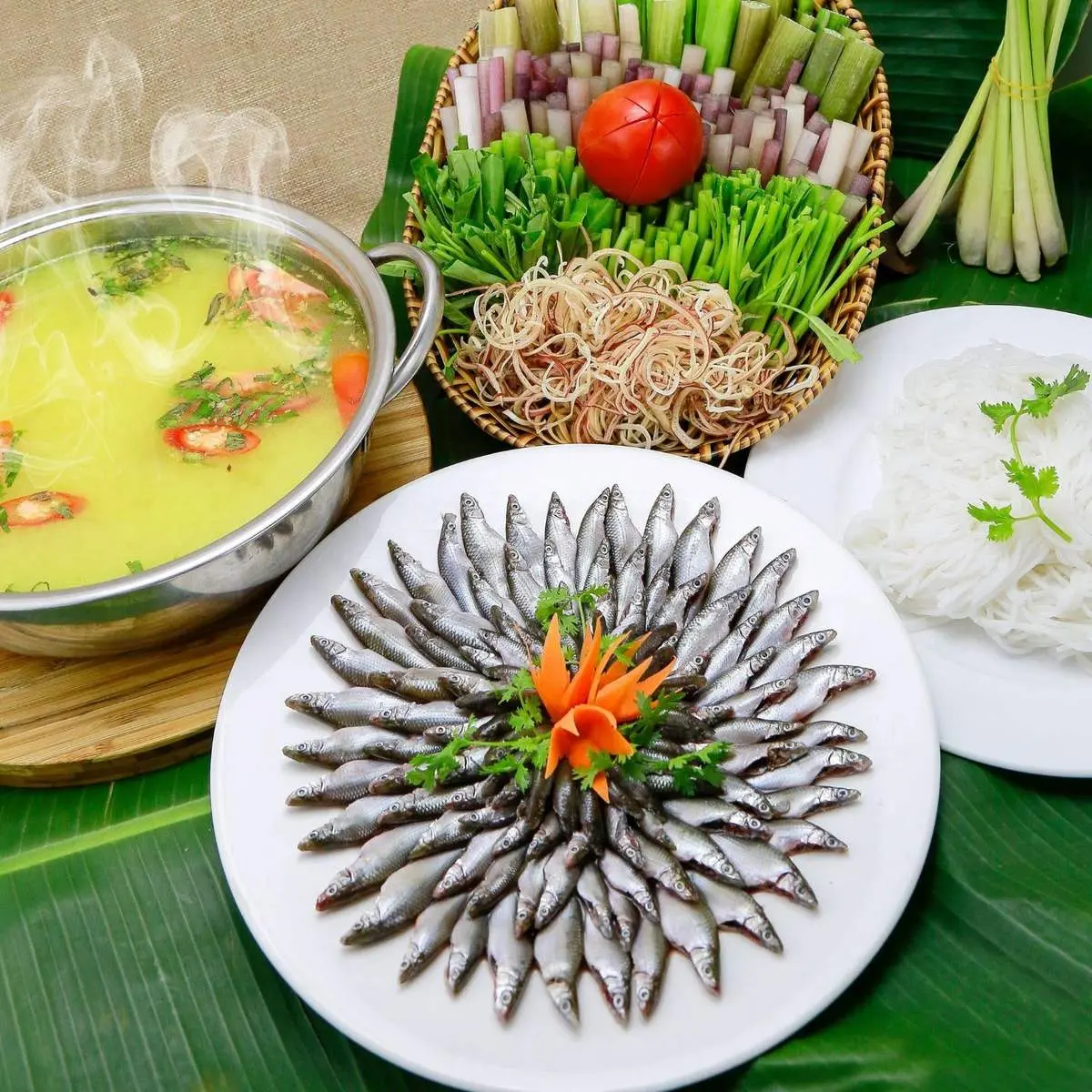 Thưởng thức ẩm thực đẳng cấp trên du thuyền Cần Thơ 8