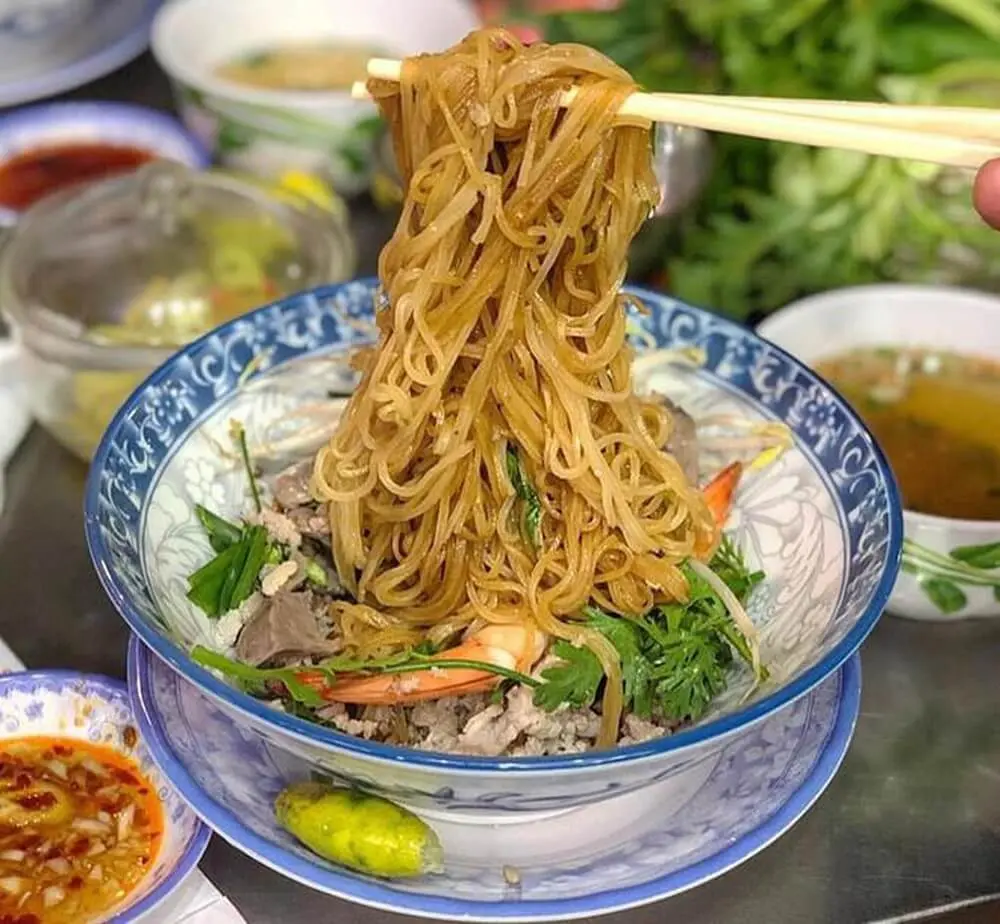 Thưởng thức m&igrave; Ch&uacute; Lường Cần Thơ truyền thống hơn 50 năm 4