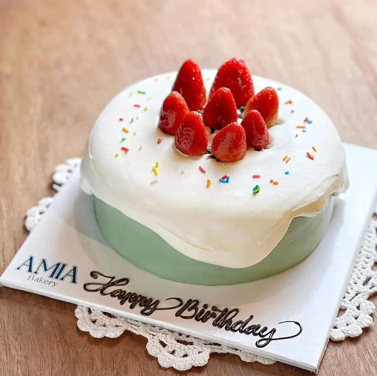 Tiệm tr&agrave; AMIA Coffee Tea Bakery v&agrave; kh&ocirc;ng gian si&ecirc;u ngọt ng&agrave;o 12
