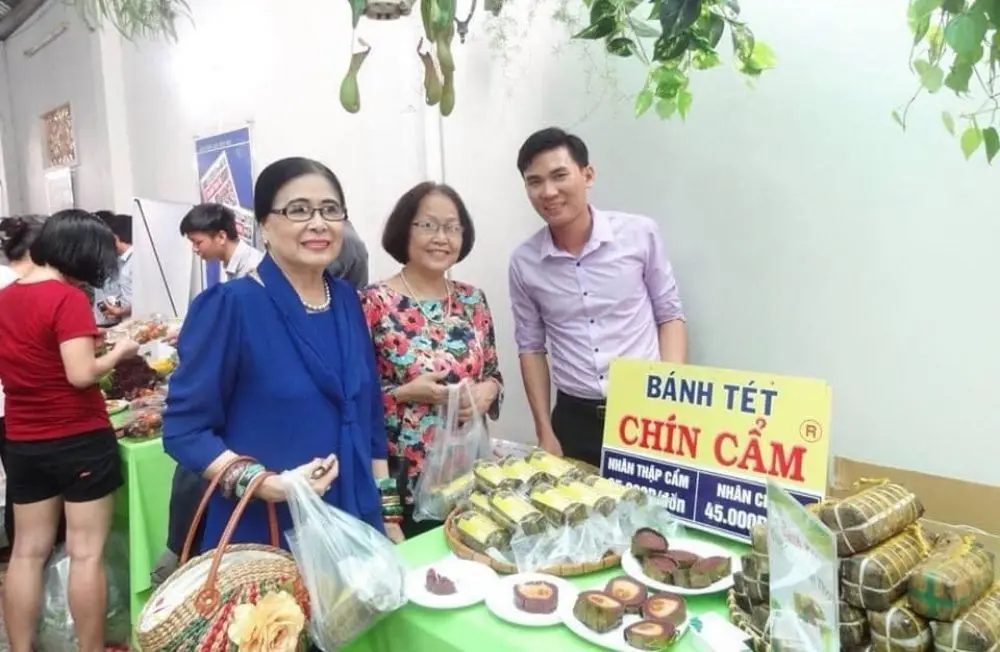 Top địa chỉ mua bánh tét lá cẩm Cần Thơ ngon bá cháy 6