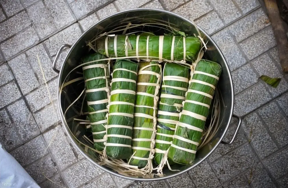 Top địa chỉ mua bánh tét lá cẩm Cần Thơ ngon bá cháy 11