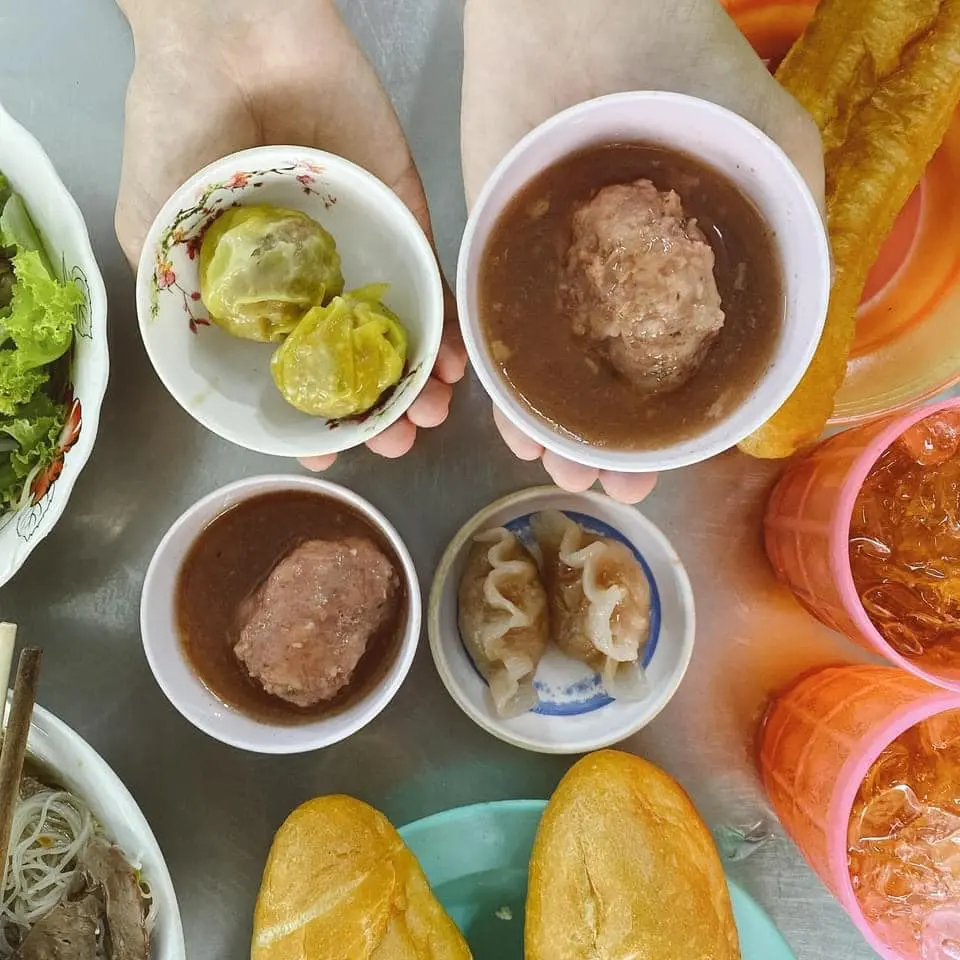 Viễn Lạc Qu&aacute;n, địa điểm ăn s&aacute;ng quen thuộc của người d&acirc;n xứ T&acirc;y Đ&ocirc; 7