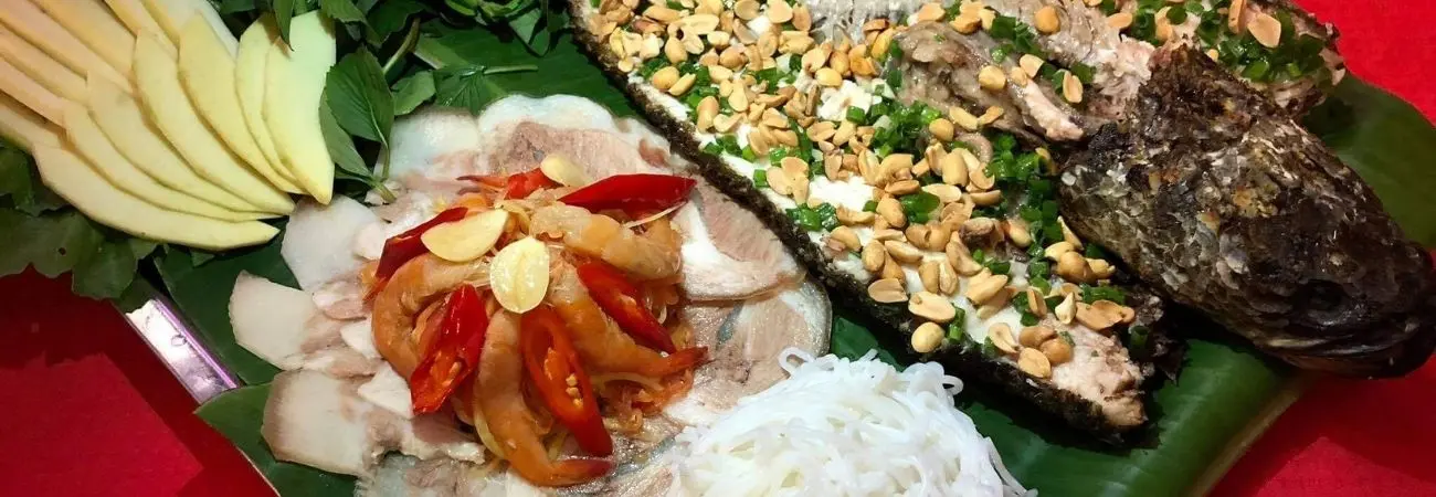 Khám phá ẩm thực miền Tây dân dã với Cá lóc nướng trui Cần Thơ