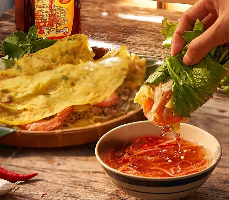 Khám phá món bánh xèo miền Tây thơm ngon khó cưỡng