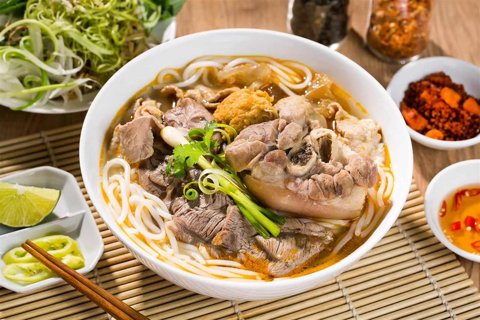 Lưu ngay Top quán bún bò ngon Cần Thơ cực hút khách