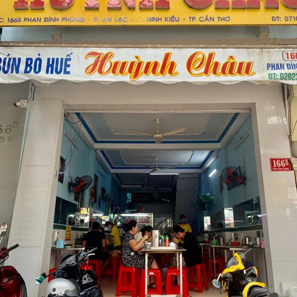 Xuýt xoa với tô Bún bò Huế Huỳnh Châu cực chất lượng ở Cần Thơ