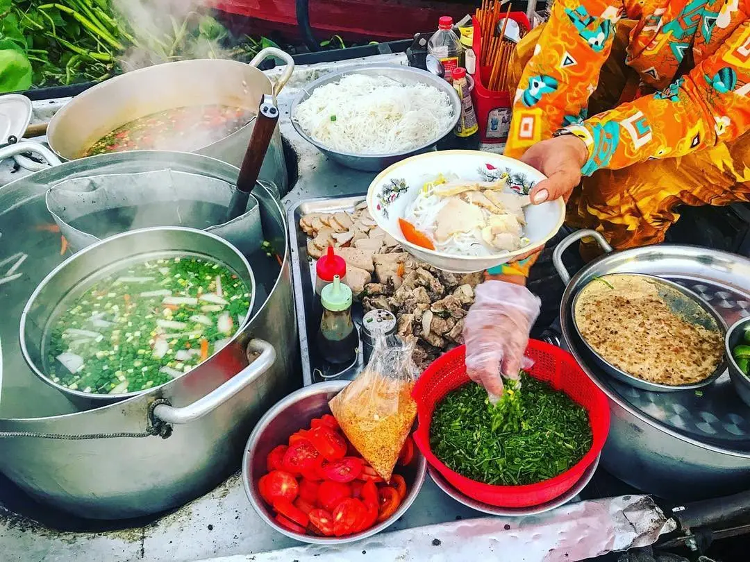 Review l&yacute; do bạn n&ecirc;n đến chợ nổi C&aacute;i Răng một lần 3
