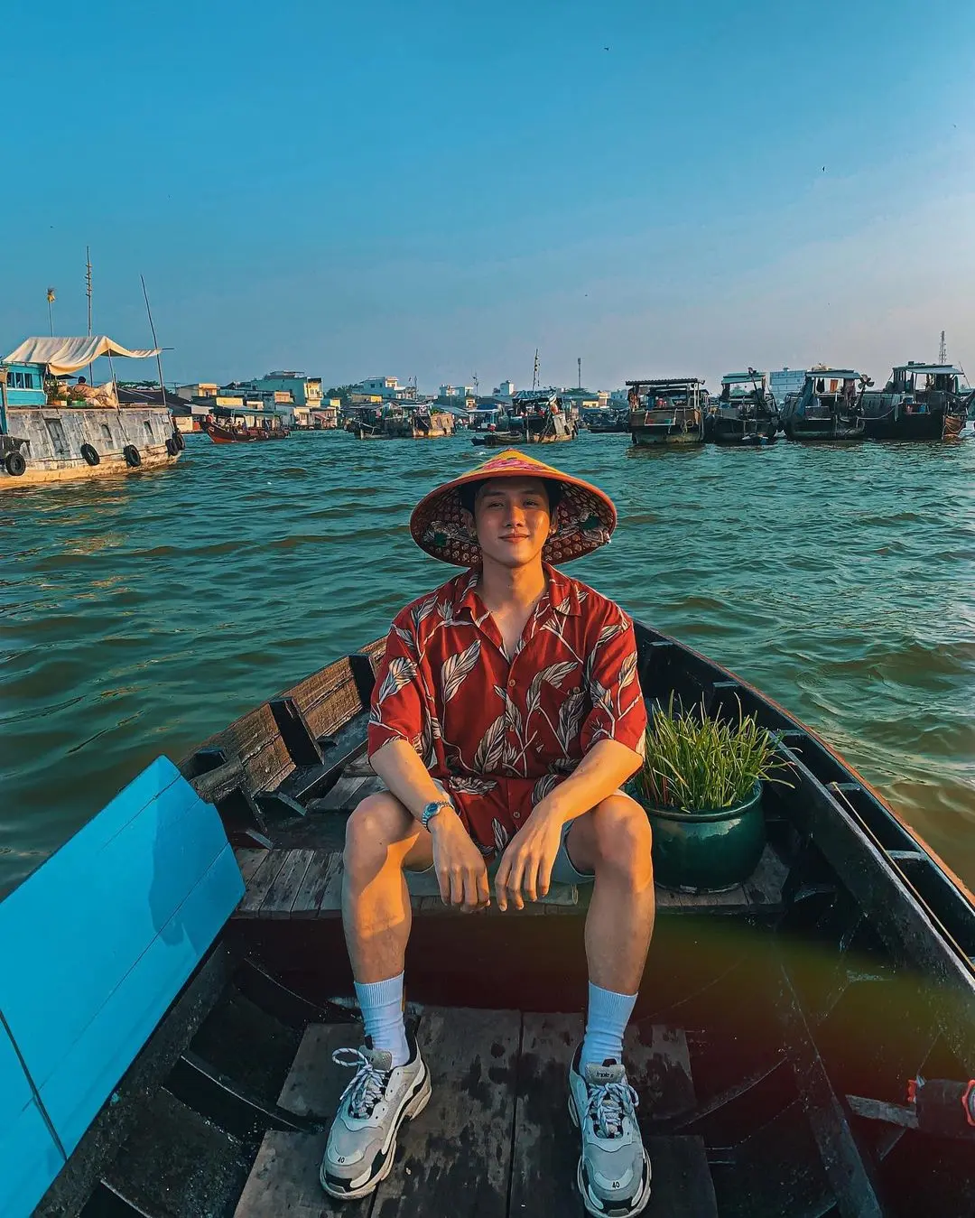 Review l&yacute; do bạn n&ecirc;n đến chợ nổi C&aacute;i Răng một lần 7