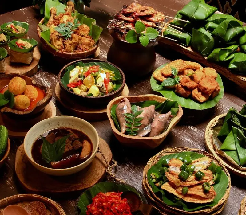 Ẩm thực Indonesia với top 10 món ngon mang hương vị đặc trưng
