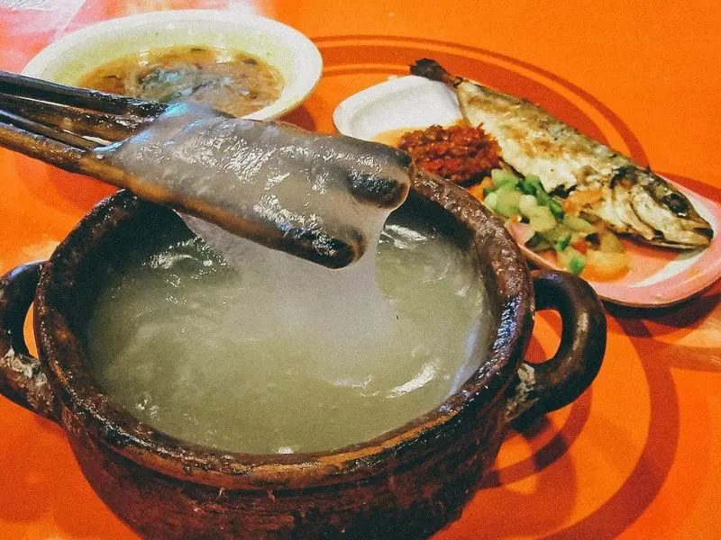 Ambuyat: M&oacute;n ăn dẻo qu&aacute;nh lạ miệng mang đậm hương vị Brunei 2