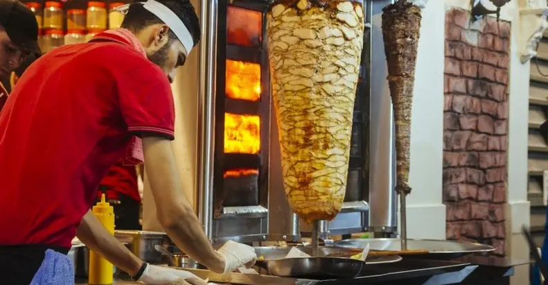 Shawarmas: Tinh hoa ẩm thực mang đậm dấu ấn Trung Đ&ocirc;ng 8