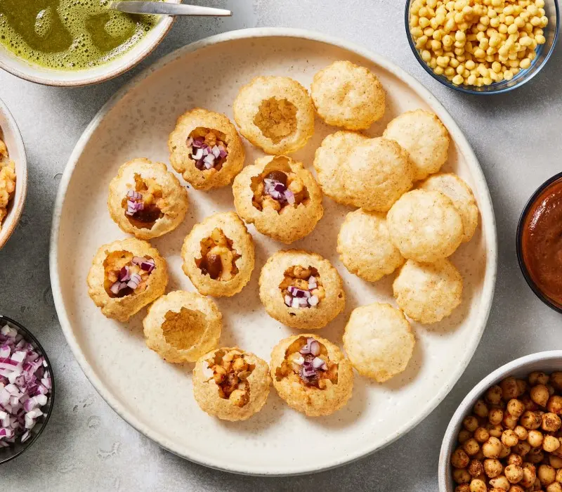 Trải nghiệm ẩm thực đường phố cùng món Pani Puri ngon trứ danh Ấn Độ