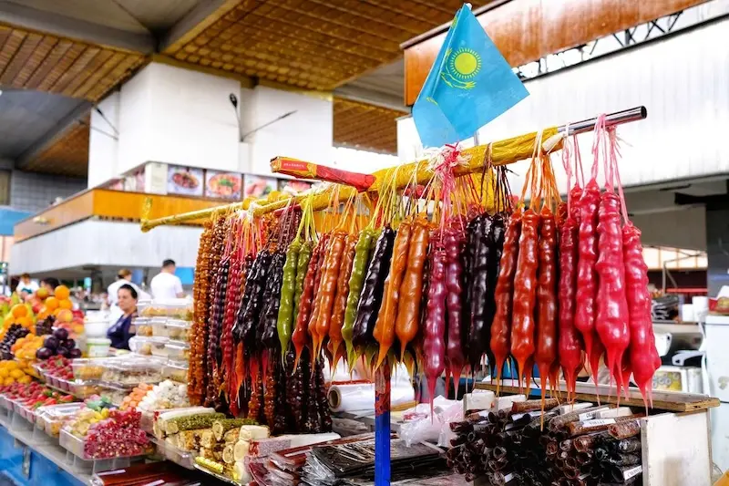 Almaty, Kazakhstan: H&agrave;nh tr&igrave;nh du lịch đến &ldquo;th&agrave;nh phố t&aacute;o&rdquo; với 9 địa điểm nổi tiếng 13