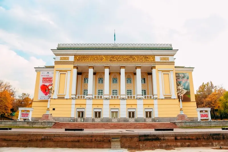 Almaty, Kazakhstan: H&agrave;nh tr&igrave;nh du lịch đến &ldquo;th&agrave;nh phố t&aacute;o&rdquo; với 9 địa điểm nổi tiếng 11