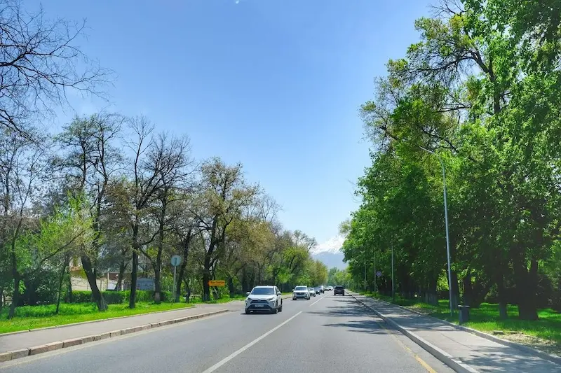 Almaty, Kazakhstan: H&agrave;nh tr&igrave;nh du lịch đến &ldquo;th&agrave;nh phố t&aacute;o&rdquo; với 9 địa điểm nổi tiếng 3