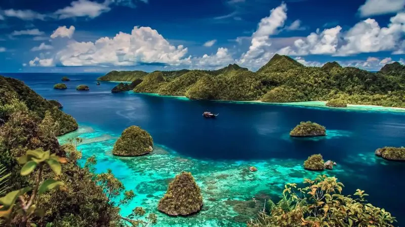 B&iacute; ẩn thi&ecirc;n đường biển đảo Papua Indonesia ở New Guinea 2