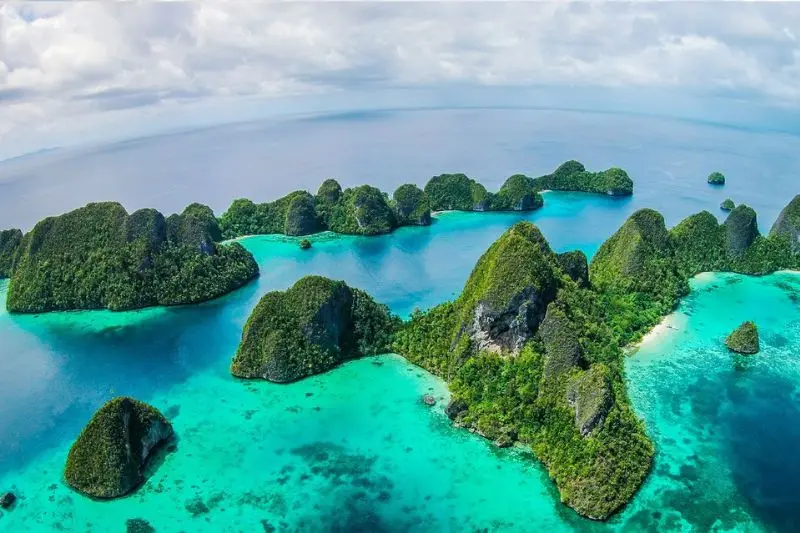 B&iacute; ẩn thi&ecirc;n đường biển đảo Papua Indonesia ở New Guinea 6