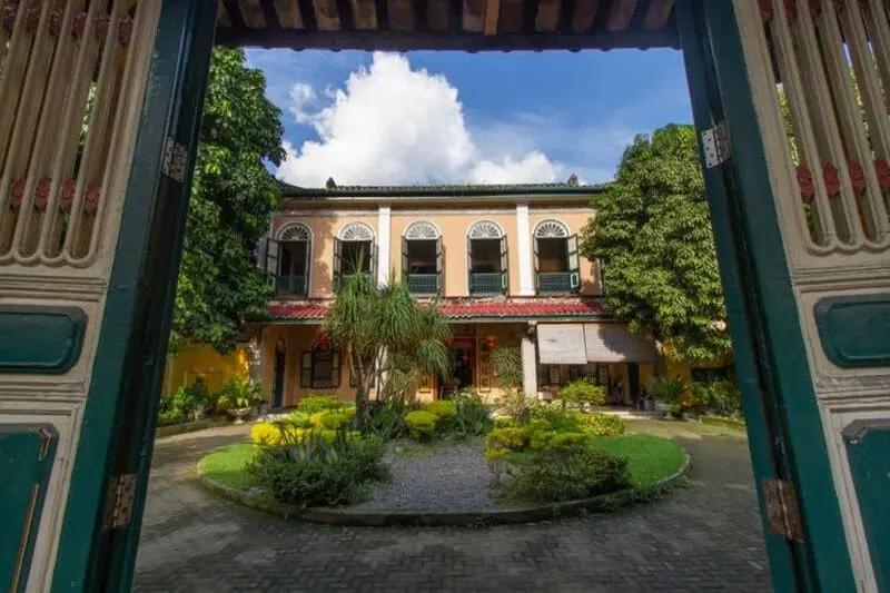 Chi&ecirc;m ngưỡng Medan, thủ phủ thanh b&igrave;nh tại ph&iacute;a Bắc Sumatra 4
