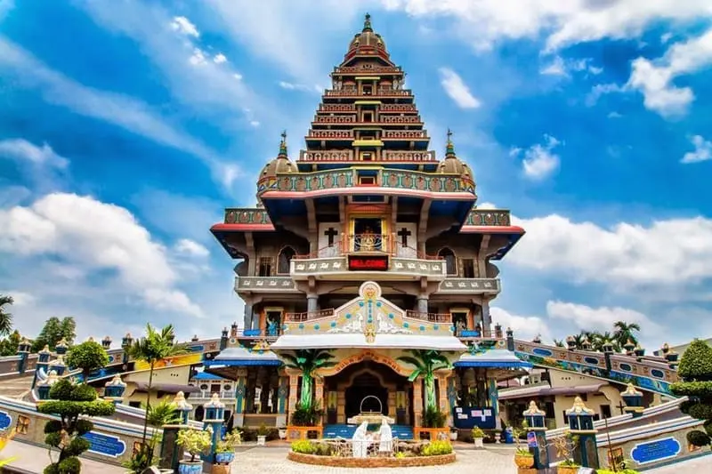 Chi&ecirc;m ngưỡng Medan, thủ phủ thanh b&igrave;nh tại ph&iacute;a Bắc Sumatra 5