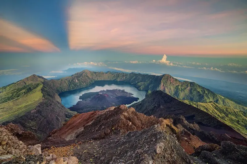 Chinh phục Đảo Lombok Indonesia với khung cảnh thi&ecirc;n đường 11