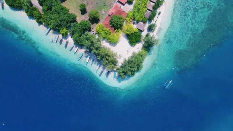 Chinh phục Đảo Lombok Indonesia với khung cảnh thi&ecirc;n đường 8