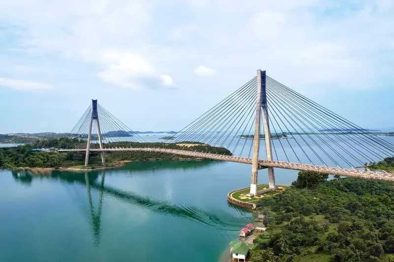 Đảo Batam l&yacute; tưởng để nghỉ dưỡng b&ecirc;n l&agrave;n nước xanh tại Indonesia 8