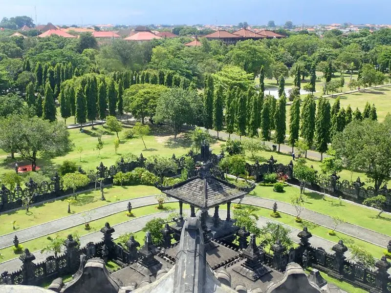 Denpasar, bản giao hưởng truyền thống v&agrave; hiện đại tại Bali 16