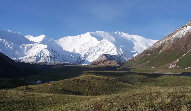 Du lịch Kyrgyzstan, kh&aacute;m ph&aacute; miền đất đẹp như tranh vẽ 13
