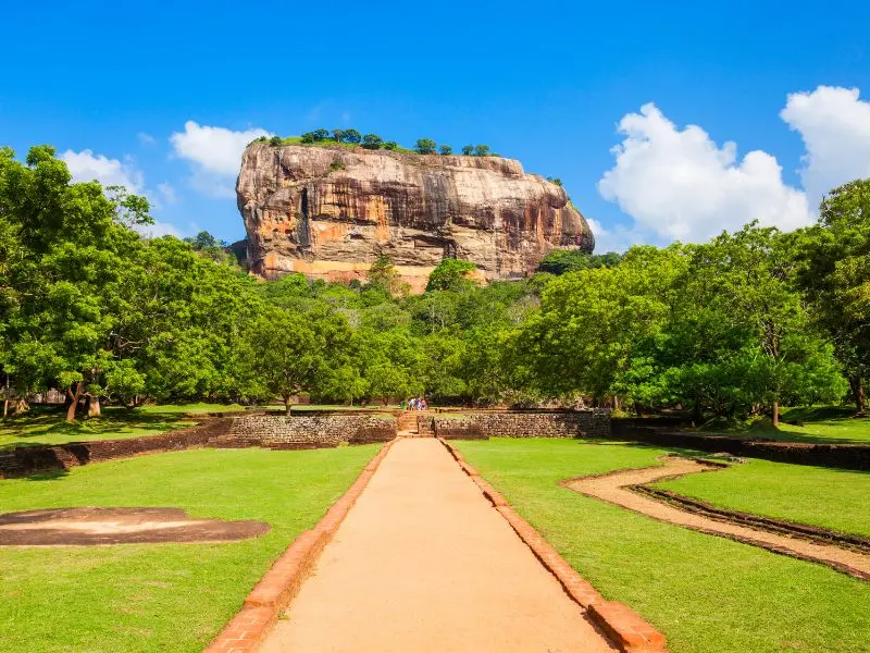 Du lịch Sri Lanka, đảo quốc y&ecirc;n b&igrave;nh ngo&agrave;i ngo&agrave;i khơi xa 9
