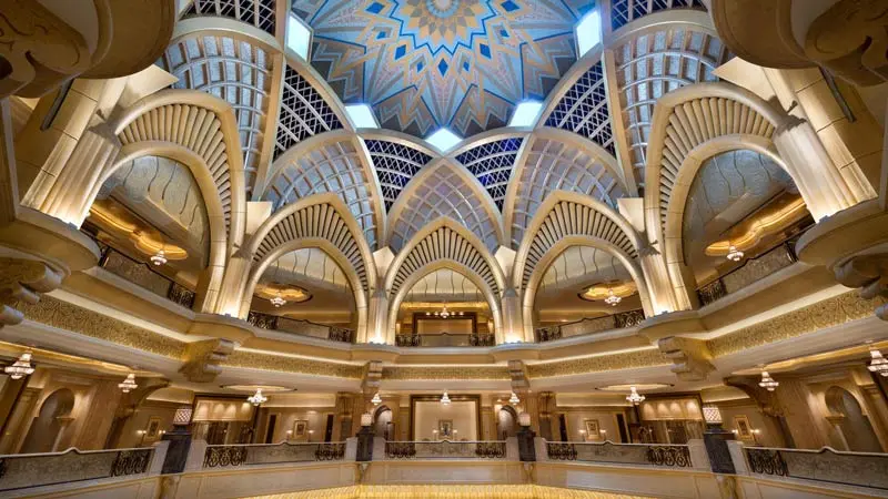 Emirates Palace, kh&aacute;ch sạn d&aacute;t v&agrave;ng 7 sao xa hoa bậc nhất Abu Dhabi 6