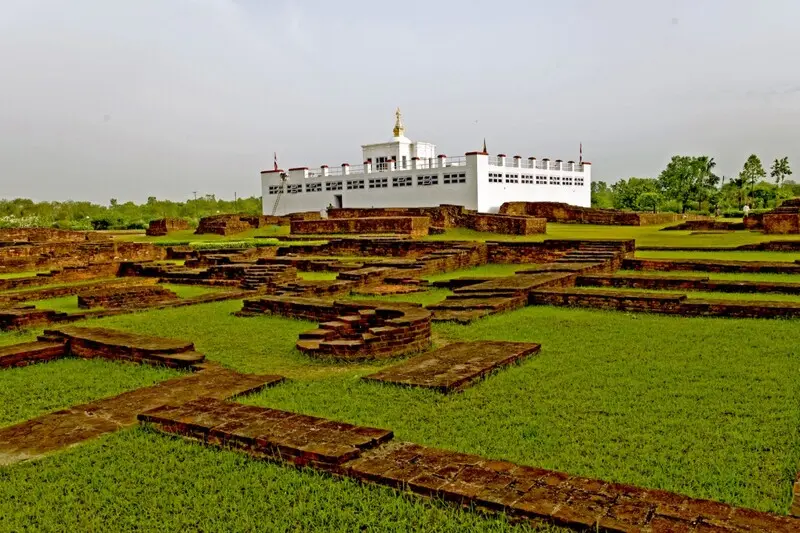 H&agrave;nh tr&igrave;nh chi&ecirc;m b&aacute;i đất Phật t&igrave;m về Tứ động t&acirc;m linh thi&ecirc;ng 3