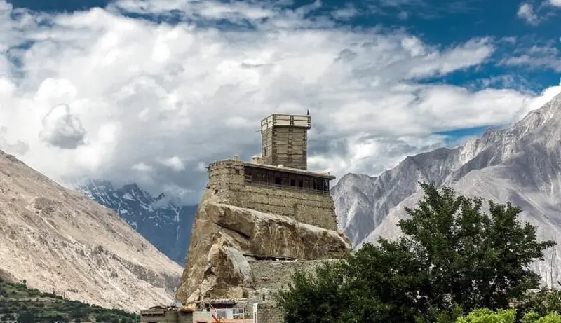 H&ograve;a m&igrave;nh v&agrave;o thung lũng Hunza Pakistan với vẻ đẹp hoang sơ 8