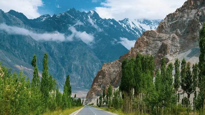 H&ograve;a m&igrave;nh v&agrave;o thung lũng Hunza Pakistan với vẻ đẹp hoang sơ 2