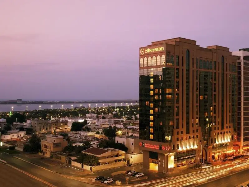 Kh&aacute;m ph&aacute; Abu Dhabi, thủ đ&ocirc; hiện đại trong mơ của UAE 13