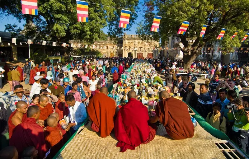 Kh&aacute;m ph&aacute; Cố đ&ocirc; Bagan, đất Phật tĩnh lặng tại Myanmar 13