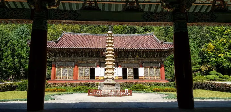 Kinh nghiệm du lịch Triều Ti&ecirc;n giải m&atilde; đất nước b&iacute; ẩn nhất thế giới 14