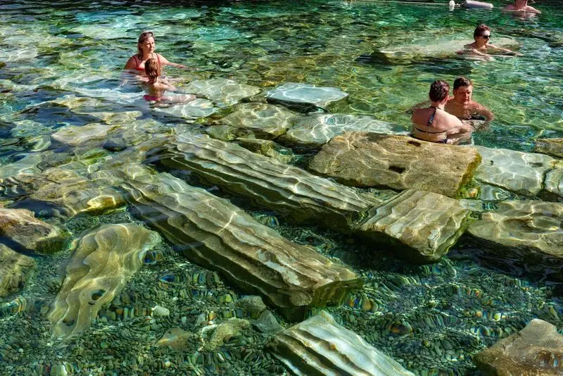 Pamukkale: L&acirc;u đ&agrave;i b&ocirc;ng b&ecirc;n v&aacute;ch đ&aacute; trắng ở Thổ Nhĩ Kỳ 6