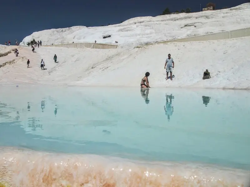 Pamukkale: L&acirc;u đ&agrave;i b&ocirc;ng b&ecirc;n v&aacute;ch đ&aacute; trắng ở Thổ Nhĩ Kỳ 5