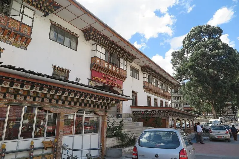 Review Thimphu thủ đ&ocirc; Bhutan b&igrave;nh y&ecirc;n kh&ocirc;ng c&oacute; đ&egrave;n giao th&ocirc;ng 8