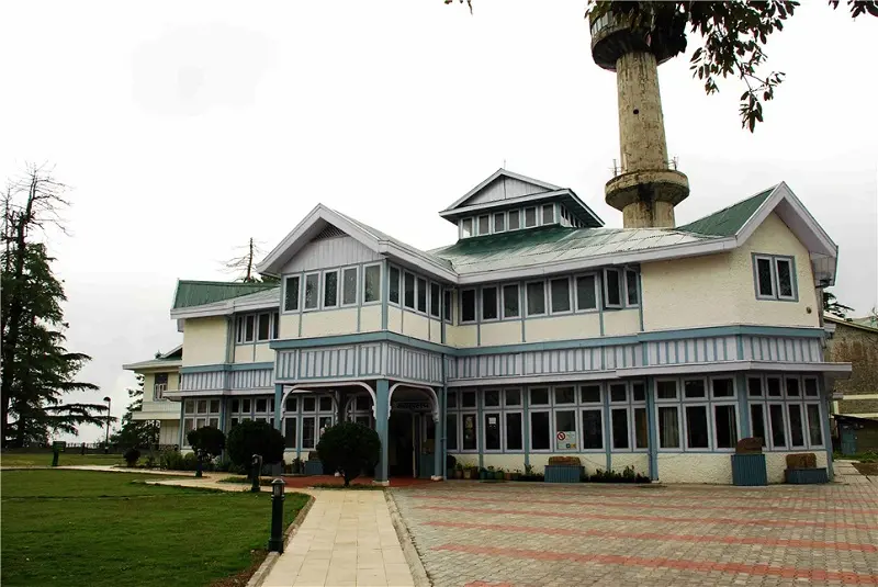 Shimla: Nữ ho&agrave;ng của những ngọn đồi xanh ng&uacute;t ng&agrave;n ở Ấn Độ 4