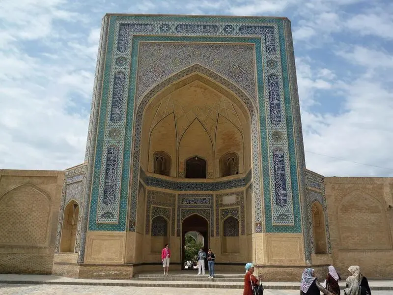 Th&agrave;nh phố Bukhara kho b&aacute;u lịch sử của Uzbekistan 7
