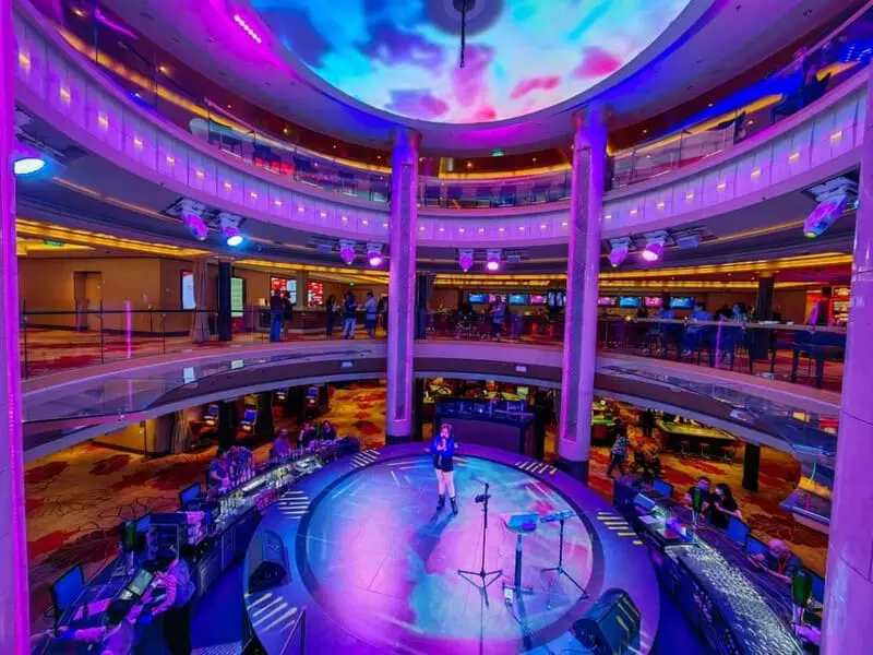Thực hiện hải tr&igrave;nh ấn tượng c&ugrave;ng du thuyền Genting Dream 7
