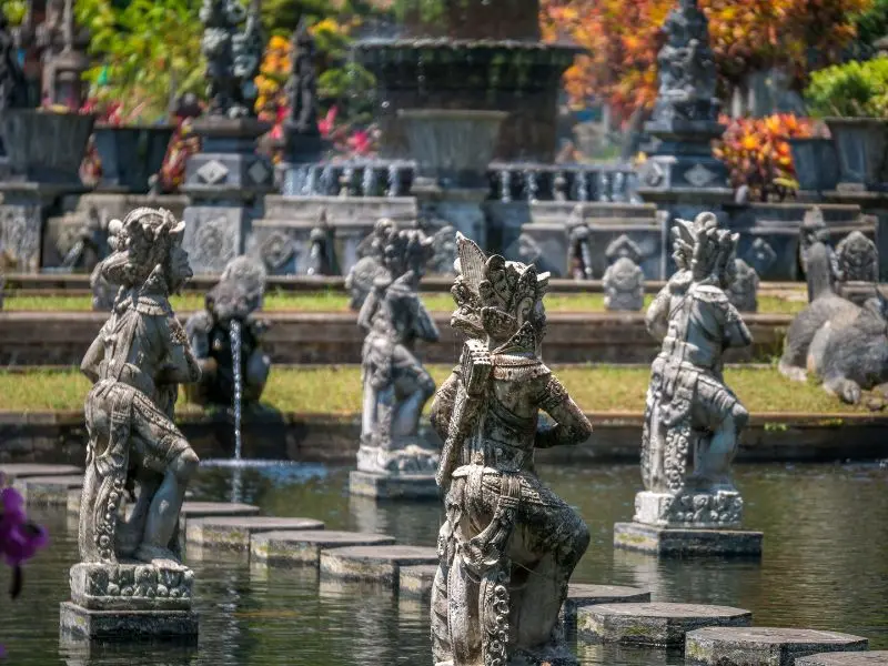 Trải nghiệm cung điện nước Tirta Gangga đầy độc đ&aacute;o của Bali 7